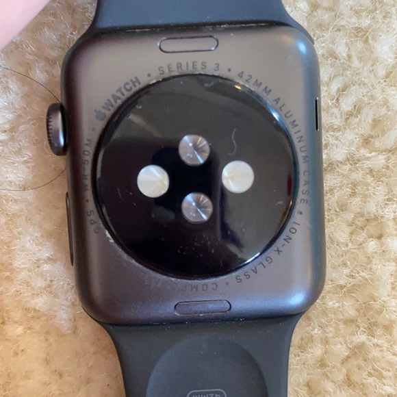 Apple watch series 3 42 MM - Picture 2 of 2